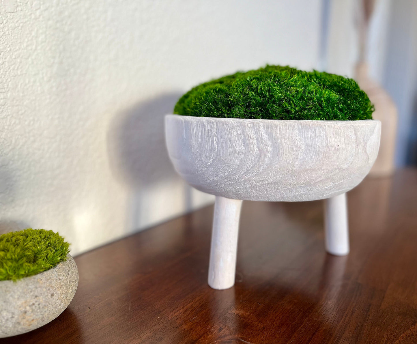 11x6" Tall White Pedestal Moss Bowl w/ Legs
