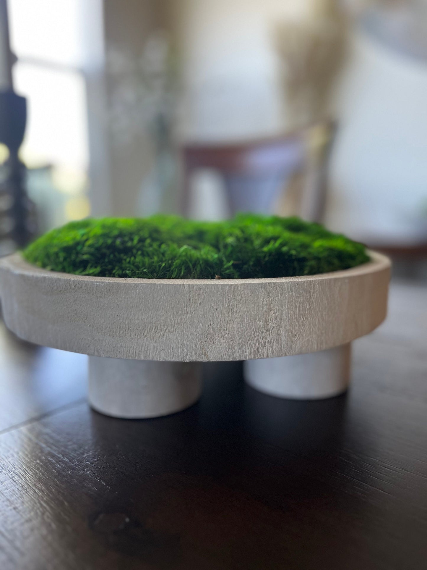 12" runde weiße Moosschale mit Sockel