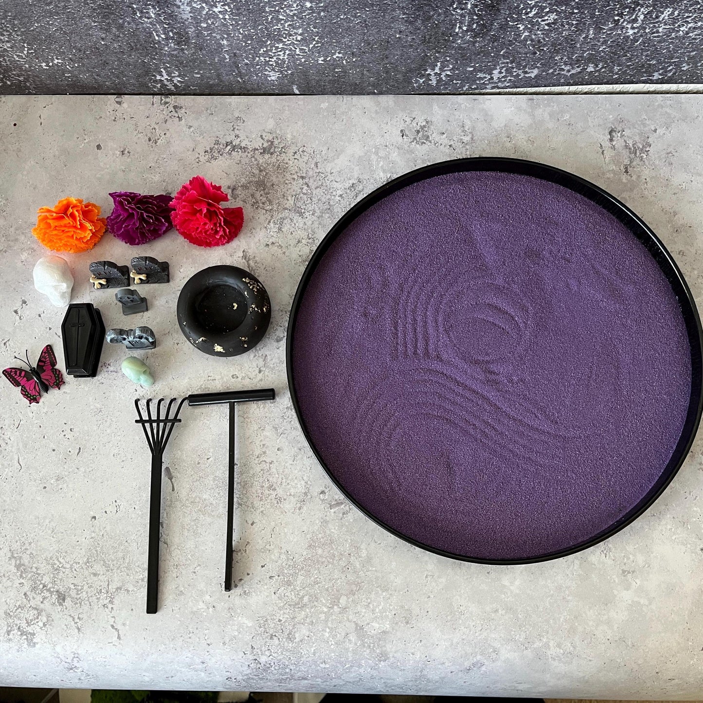 Complete Day of the Dead zen garden display with candle holder and tombstones
